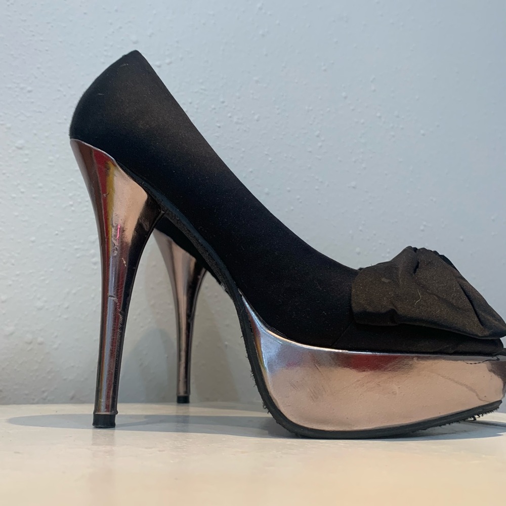 Black Steve madden heels